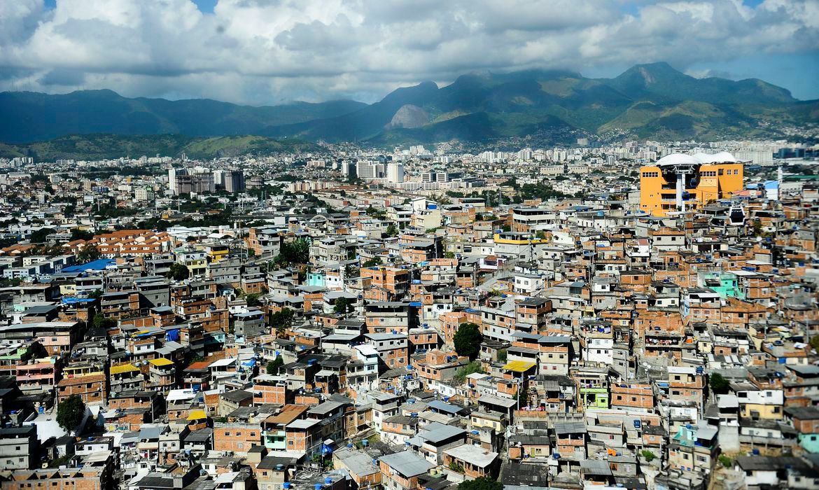Chacinas perpetradas por agentes públicos continuam ocorrendo no Complexo do Alemão e em outras comunidades do Rio de Janeiro - foto: Tomaz Silva/Agência Brasil